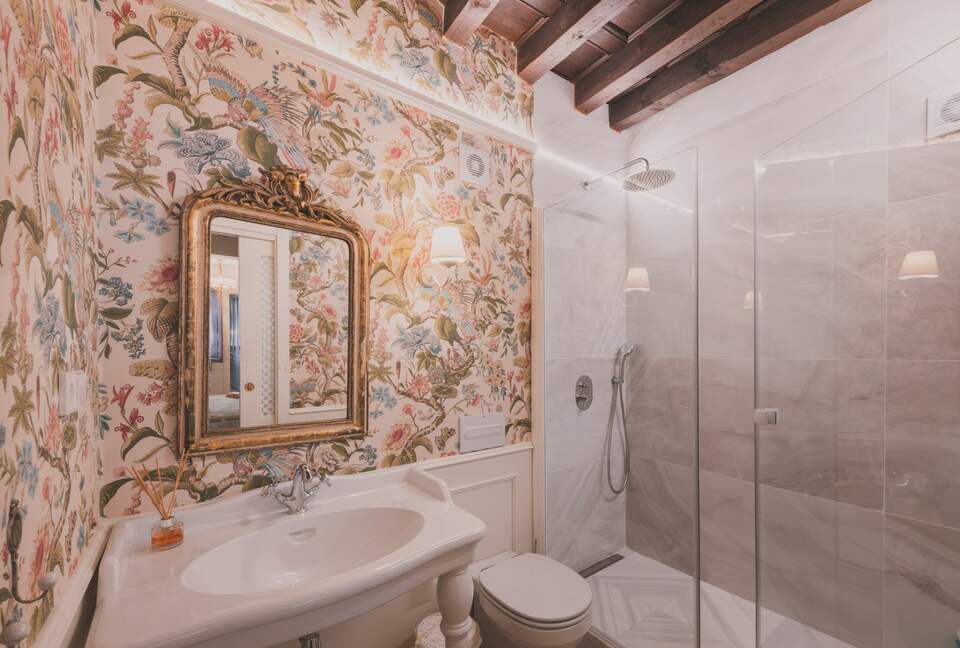 Restored Spanish Mansion with Studio and Private Patio - Toledo, Spain