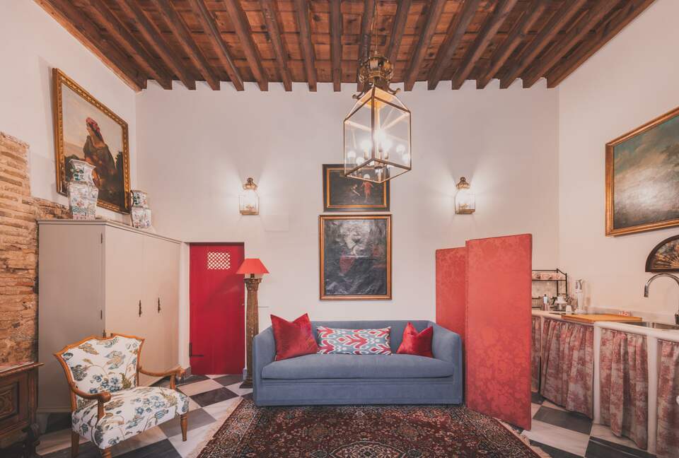 Restored Spanish Mansion with Studio and Private Patio - Toledo, Spain