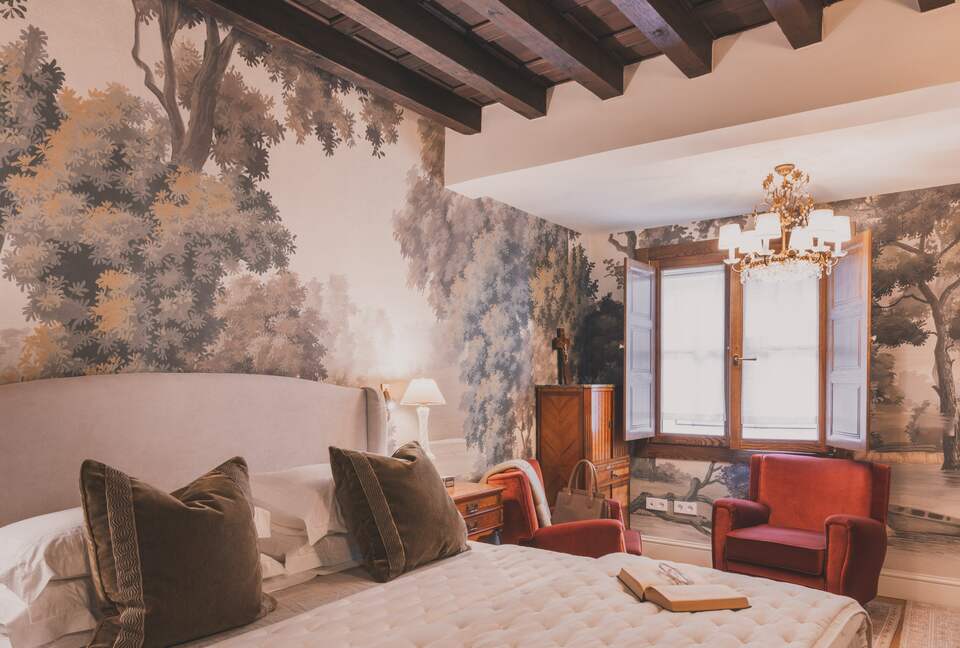 Restored Spanish Mansion with Studio and Private Patio - Toledo, Spain