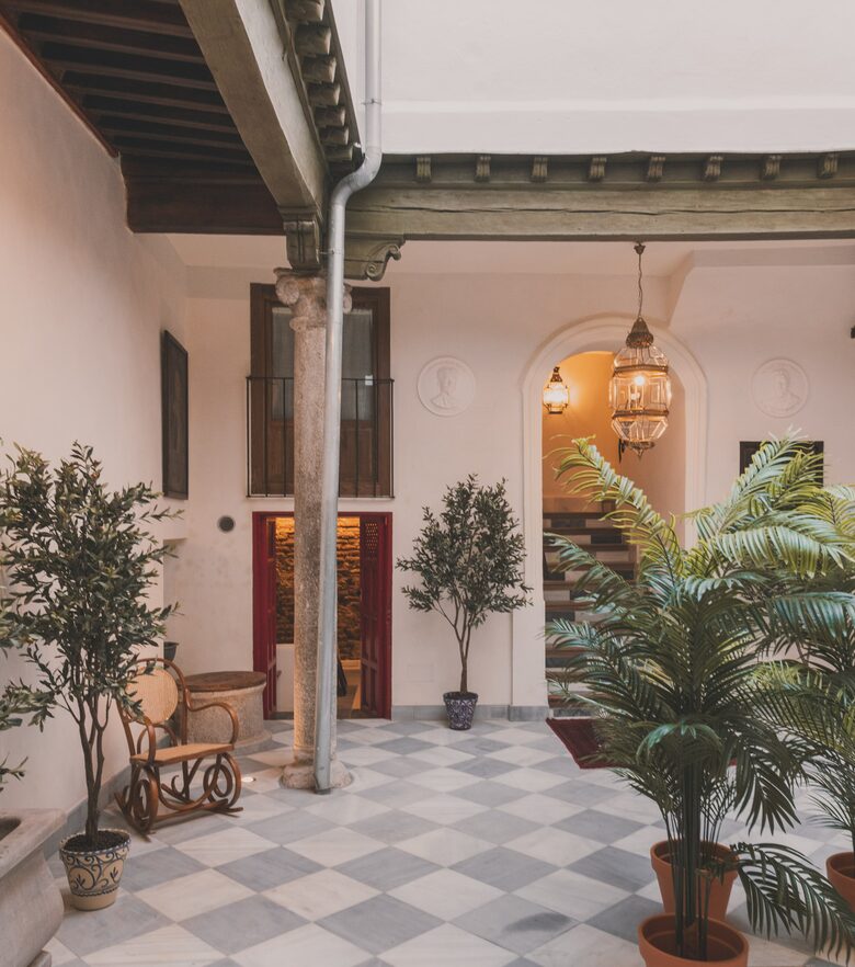 Restored Spanish Mansion with Studio and Private Patio - Toledo, Spain