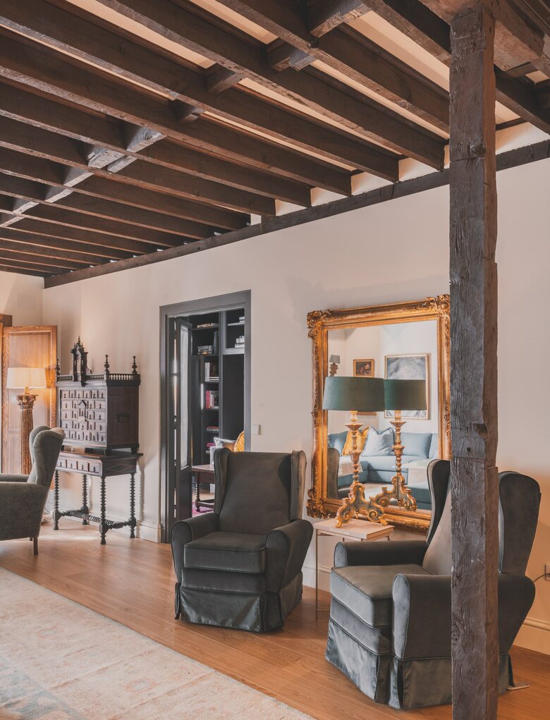 Restored Spanish Mansion with Studio and Private Patio - Toledo, Spain