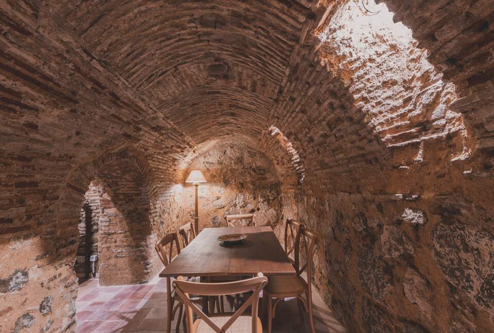 Restored Spanish Mansion with Studio and Private Patio - Toledo, Spain