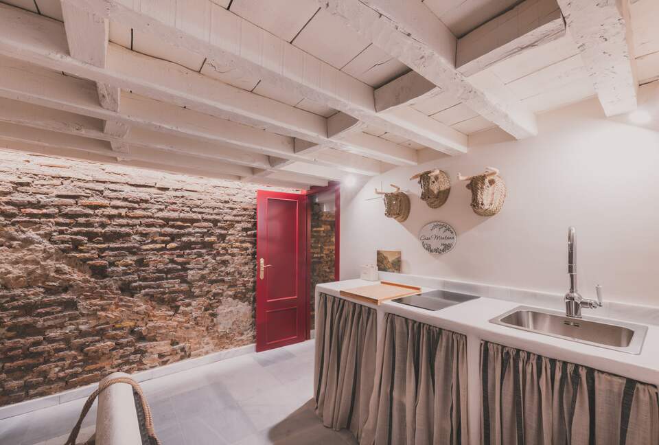 Restored Spanish Mansion with Studio and Private Patio - Toledo, Spain