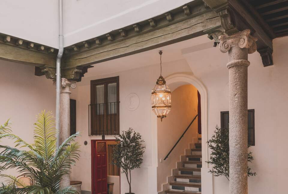 Restored Spanish Mansion with Studio and Private Patio - Toledo, Spain