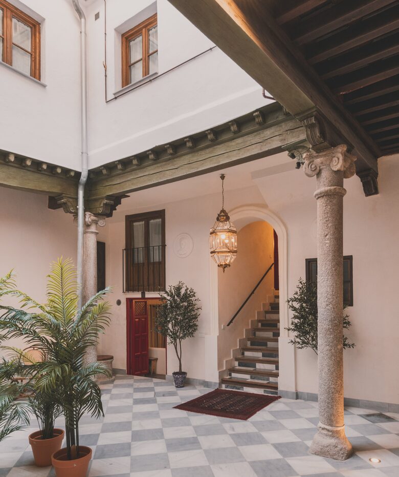 Restored Spanish Mansion with Studio and Private Patio - Toledo, Spain