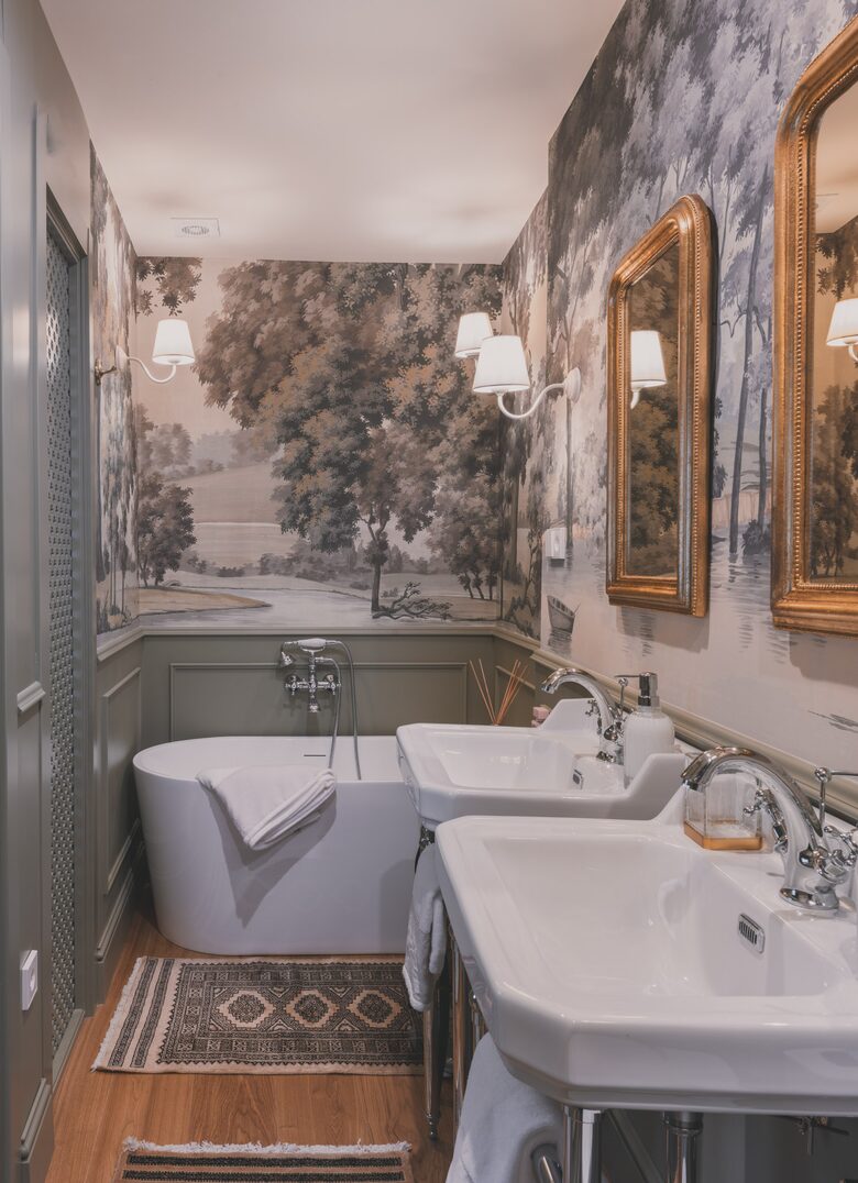 Restored Spanish Mansion with Studio and Private Patio - Toledo, Spain