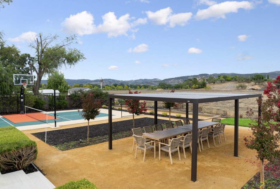 Modern Napa Masterpiece | Estate with Vineyard Views and Resort-Style Amenities - Napa, California