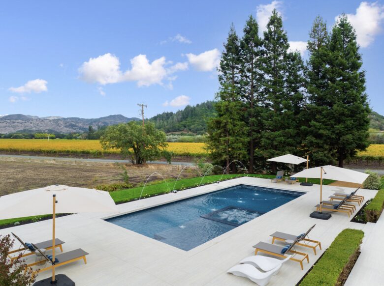 Modern Napa Masterpiece | Estate with Vineyard Views and Resort-Style Amenities - Napa, California