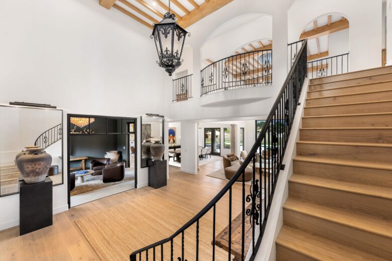 Modern Napa Masterpiece | Estate with Vineyard Views and Resort-Style Amenities - Napa, California