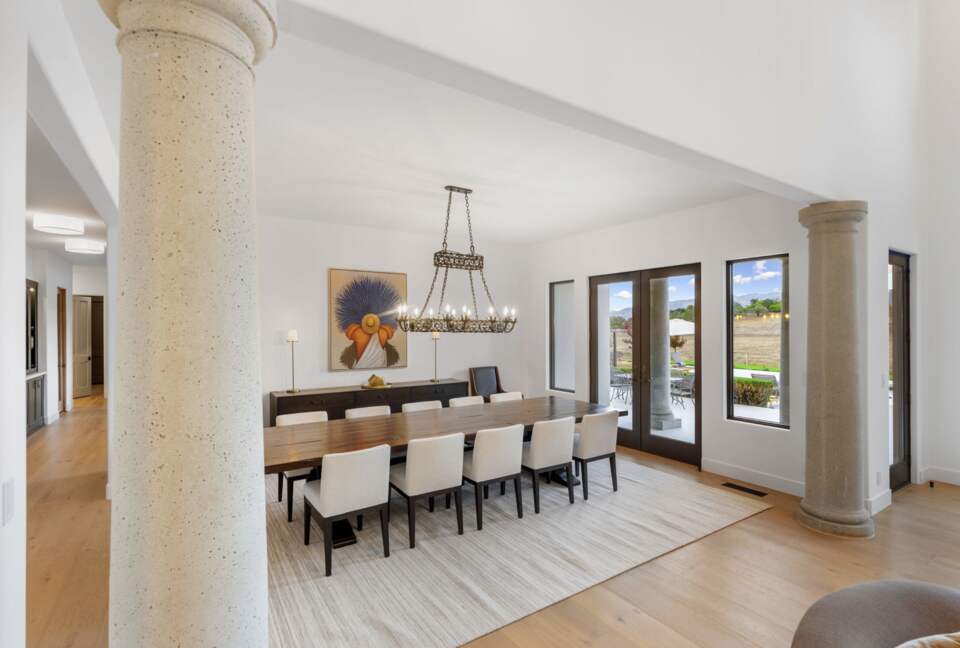 Modern Napa Masterpiece | Estate with Vineyard Views and Resort-Style Amenities - Napa, California