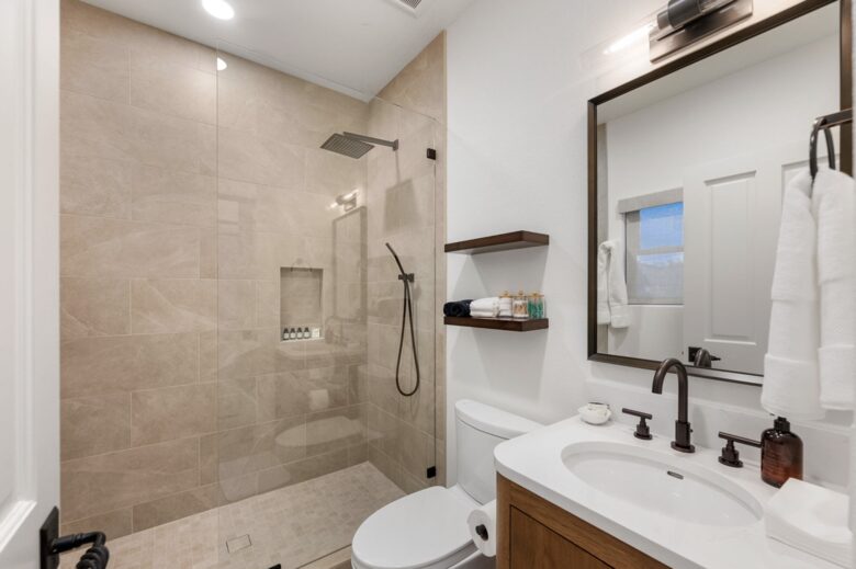 Modern Napa Masterpiece | Estate with Vineyard Views and Resort-Style Amenities - Napa, California