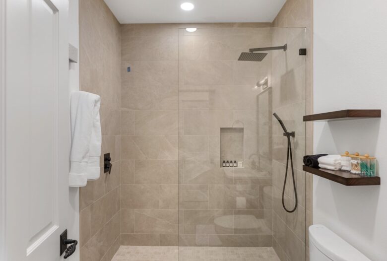 Modern Napa Masterpiece | Estate with Vineyard Views and Resort-Style Amenities - Napa, California