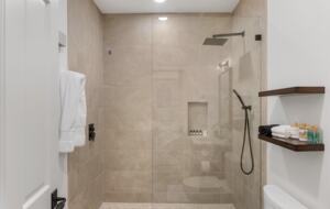 Modern Napa Masterpiece | Estate with Vineyard Views and Resort-Style Amenities - Napa, California