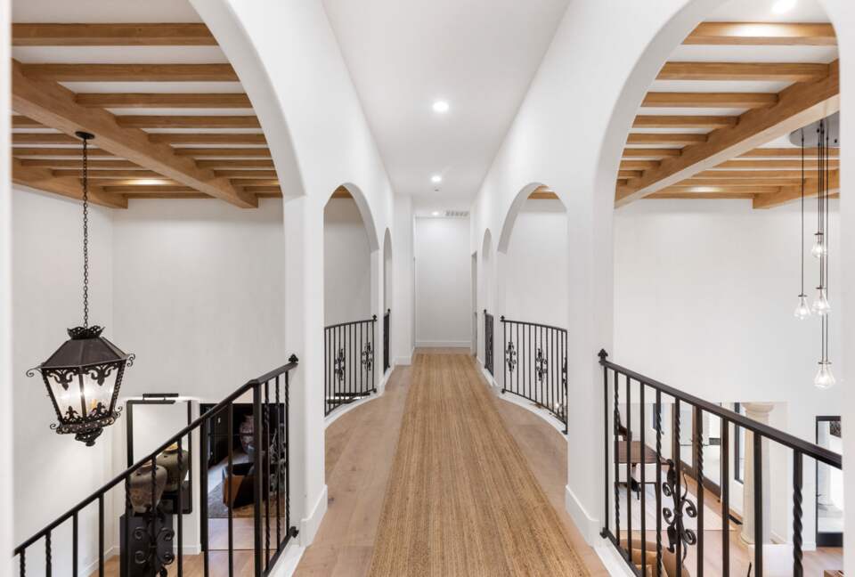 Modern Napa Masterpiece | Estate with Vineyard Views and Resort-Style Amenities - Napa, California