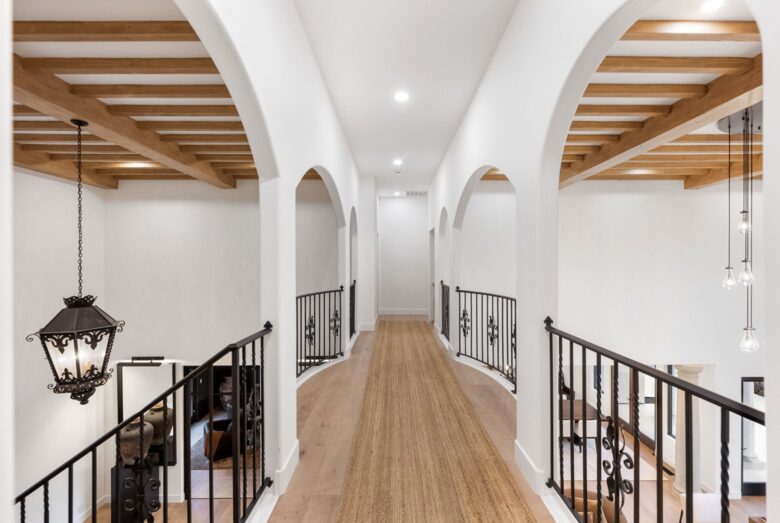 Modern Napa Masterpiece | Estate with Vineyard Views and Resort-Style Amenities - Napa, California