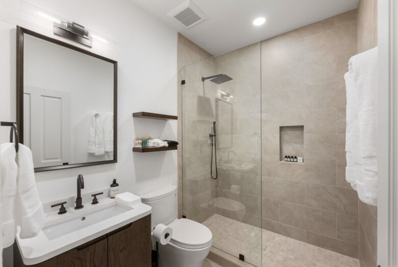 Modern Napa Masterpiece | Estate with Vineyard Views and Resort-Style Amenities - Napa, California