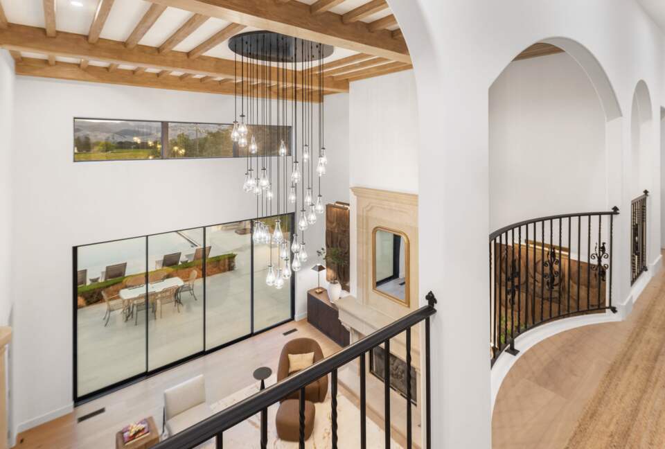 Modern Napa Masterpiece | Estate with Vineyard Views and Resort-Style Amenities - Napa, California