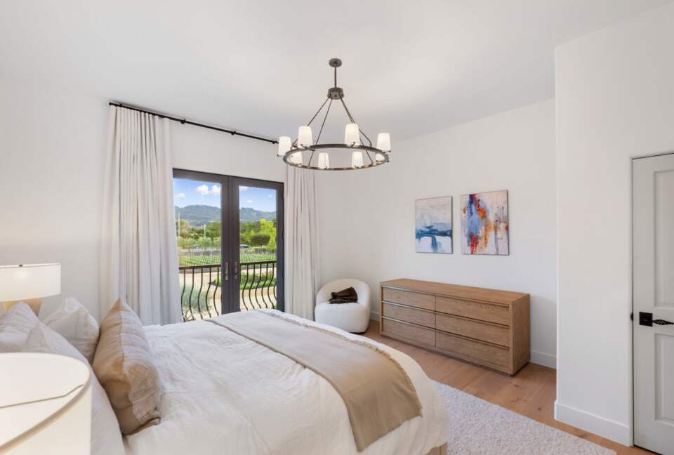 Modern Napa Masterpiece | Estate with Vineyard Views and Resort-Style Amenities - Napa, California