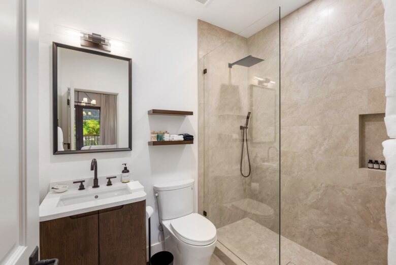 Modern Napa Masterpiece | Estate with Vineyard Views and Resort-Style Amenities - Napa, California