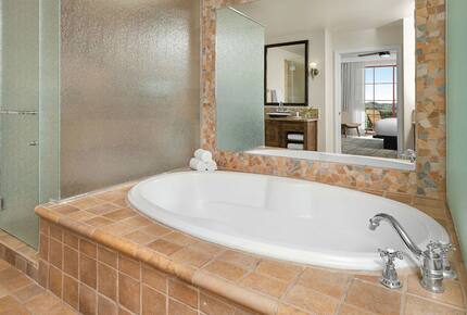 Wild Oak Ranch, San Antonio - Two-Bedroom Villa - San Antonio, Texas