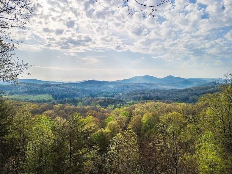 Mountain View Residence Above Blue Ridge - Blue Ridge, Georgia