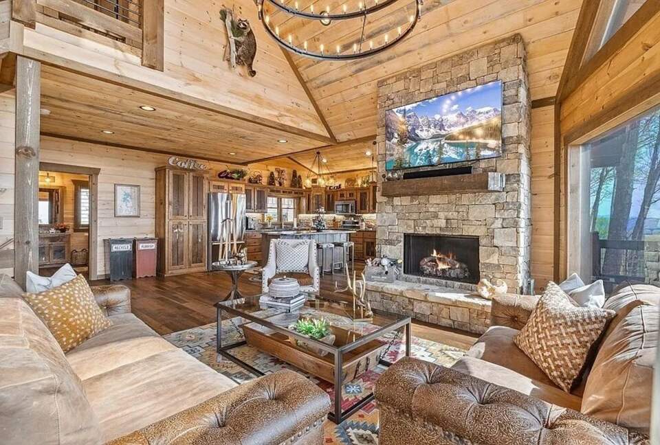 Mountain View Residence Above Blue Ridge - Blue Ridge, Georgia