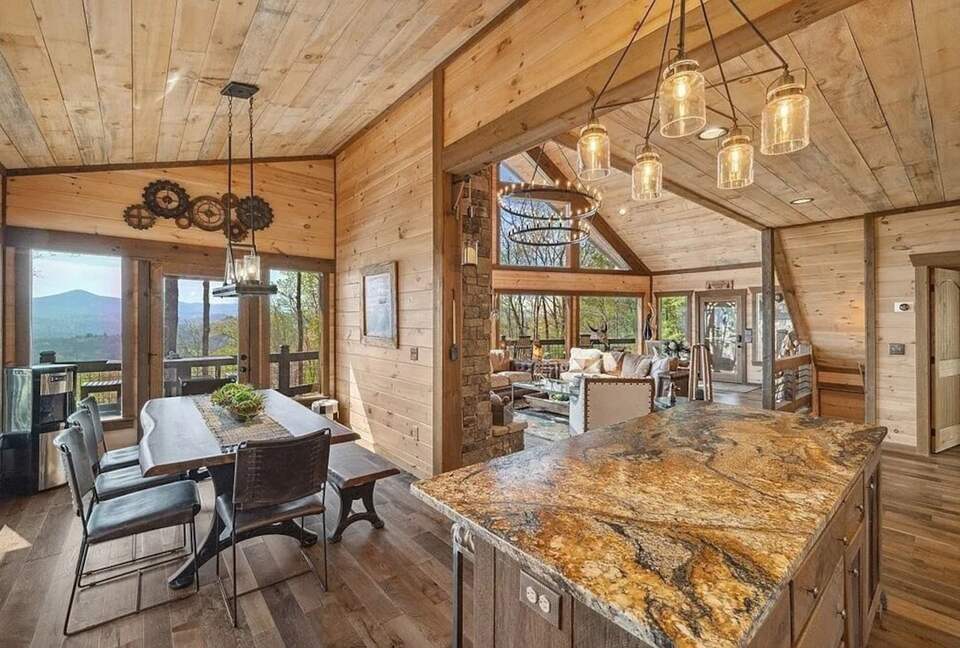 Mountain View Residence Above Blue Ridge - Blue Ridge, Georgia