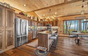 Mountain View Residence Above Blue Ridge - Blue Ridge, Georgia