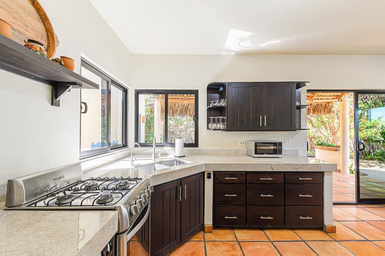 Tropical Hideaway with Pool & Casita Near Pescadero Beach - El Pescadero, Mexico