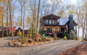 Mountain View Residence Above Blue Ridge - Blue Ridge, Georgia