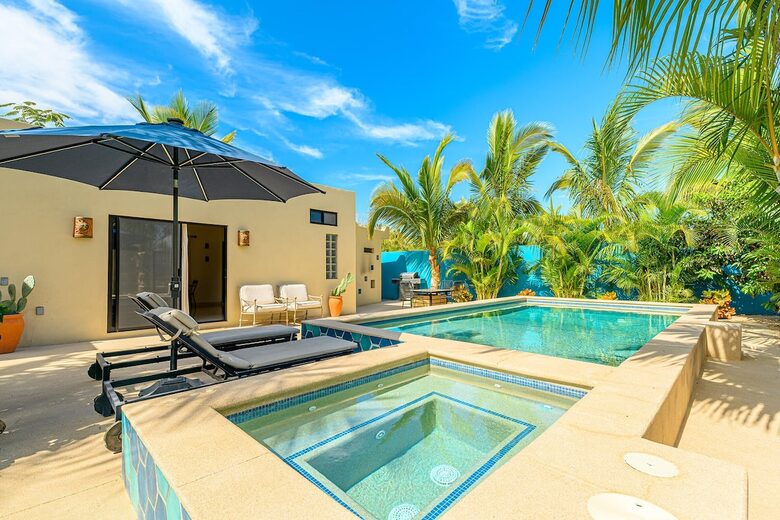 Tropical Hideaway with Pool & Casita Near Pescadero Beach - El Pescadero, Mexico