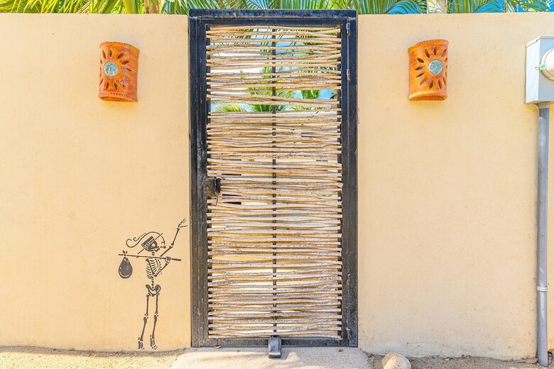 Tropical Hideaway with Pool & Casita Near Pescadero Beach - El Pescadero, Mexico