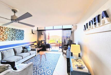 Luxury Lahaina Retreat Steps from the Sand - Lahaina, Hawaii