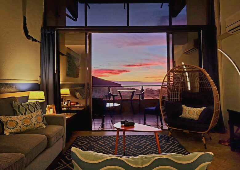 Luxury Lahaina Retreat Steps from the Sand - Lahaina, Hawaii