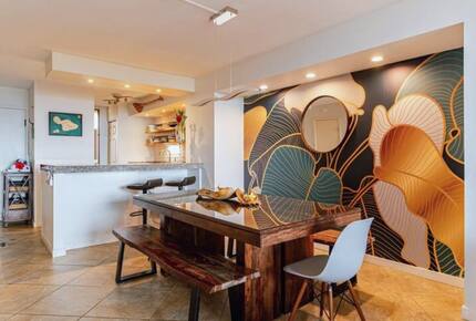 Luxury Lahaina Retreat Steps from the Sand - Lahaina, Hawaii