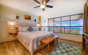 Luxury Lahaina Retreat Steps from the Sand - Lahaina, Hawaii
