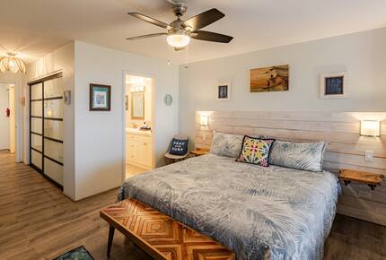 Luxury Lahaina Retreat Steps from the Sand - Lahaina, Hawaii