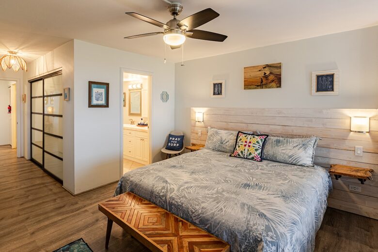 Luxury Lahaina Retreat Steps from the Sand - Lahaina, Hawaii