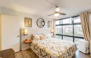 Luxury Lahaina Retreat Steps from the Sand - Lahaina, Hawaii