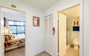 Luxury Lahaina Retreat Steps from the Sand - Lahaina, Hawaii