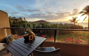 Luxury Lahaina Retreat Steps from the Sand - Lahaina, Hawaii