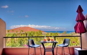 Luxury Lahaina Retreat Steps from the Sand - Lahaina, Hawaii
