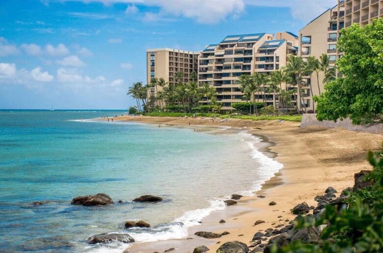 Luxury Lahaina Retreat Steps from the Sand - Lahaina, Hawaii