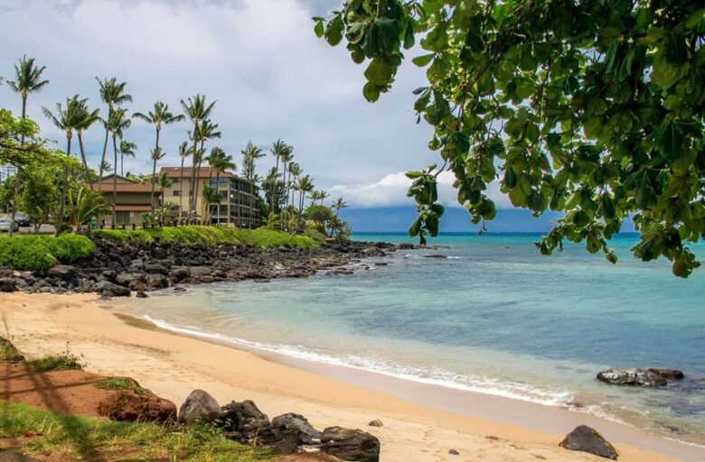 Luxury Lahaina Retreat Steps from the Sand - Lahaina, Hawaii