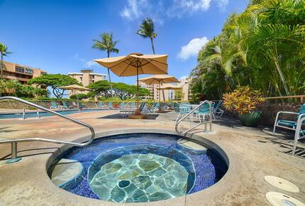 Luxury Lahaina Retreat Steps from the Sand - Lahaina, Hawaii