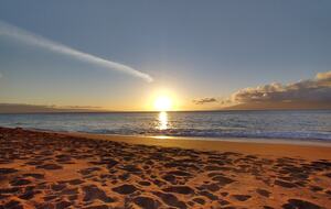 Luxury Lahaina Retreat Steps from the Sand - Lahaina, Hawaii