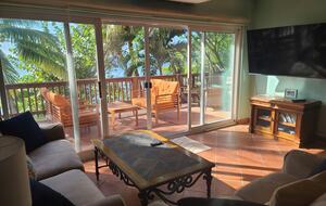 Tropical Beachfront Haven in West Bay - West Bay, Honduras