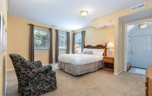 Woodland Retreat Near Kings Beach & Tahoe Ski Resorts - Kings Beach, California