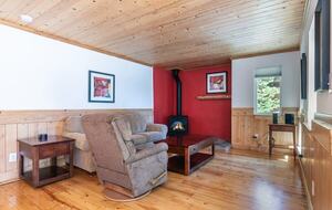 Woodland Retreat Near Kings Beach & Tahoe Ski Resorts - Kings Beach, California