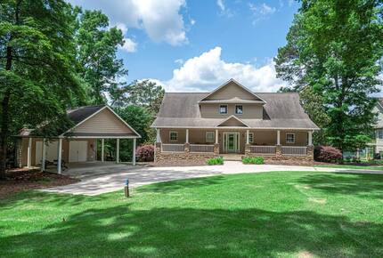 Elegant Waterside Family Retreat with Private Dock - Arley, Alabama